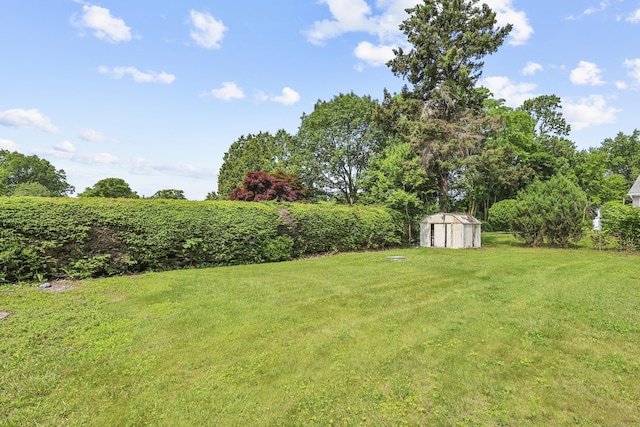 22 Allerton Rd, Naugatuck, CT 06770 - view of grassy yard
