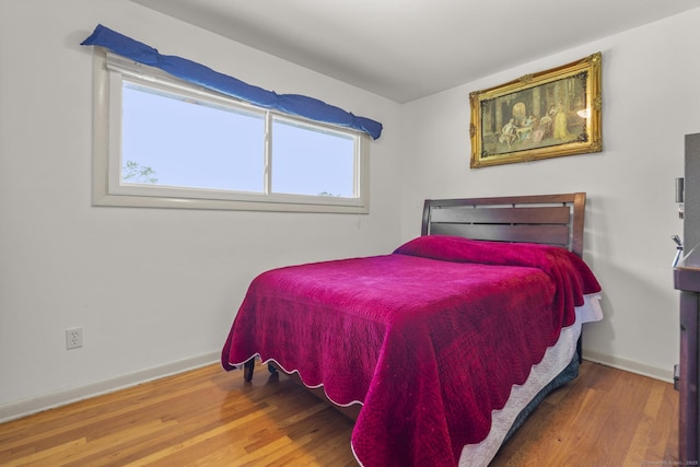 408 Stage Coach Rd, Durham, CT 06422 - bedroom with wood finished floors and baseboards