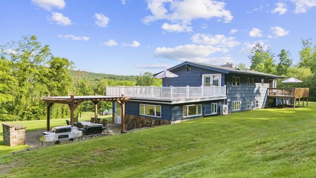 408 Stage Coach Rd, Durham, CT 06422 - rear view of property with a lawn and a wooden deck