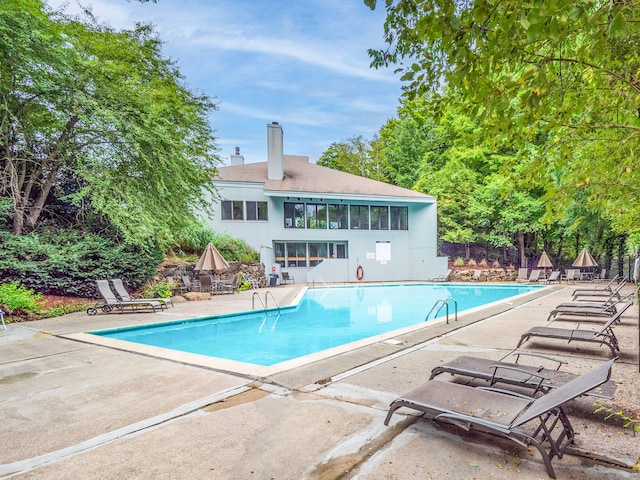 3 Orange Ln Unit 3, Ridgefield, CT 06877 - community pool with a patio
