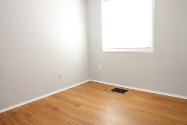 63 Niles Hill Rd Unit A4, New London, CT 06320 - empty room featuring light wood-style flooring and baseboards