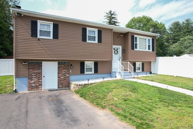 7 Pleasant St, Wolcott, CT 06716 - raised ranch with brick siding