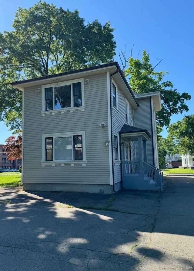 201 Center St, West Haven, CT 06516 - view of property exterior