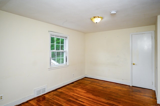 60 Old Mill Rd, Middletown, CT 06457 - unfurnished room with wood finished floors and a smoke detector