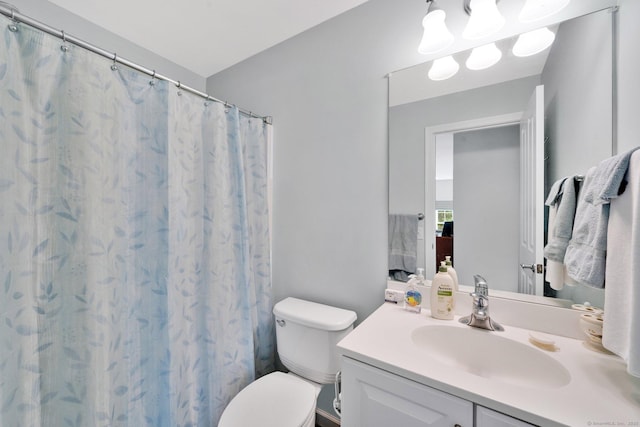 111 Thorn Hollow Rd, Cheshire, CT 06410 - bathroom with vanity, toilet, and curtained shower