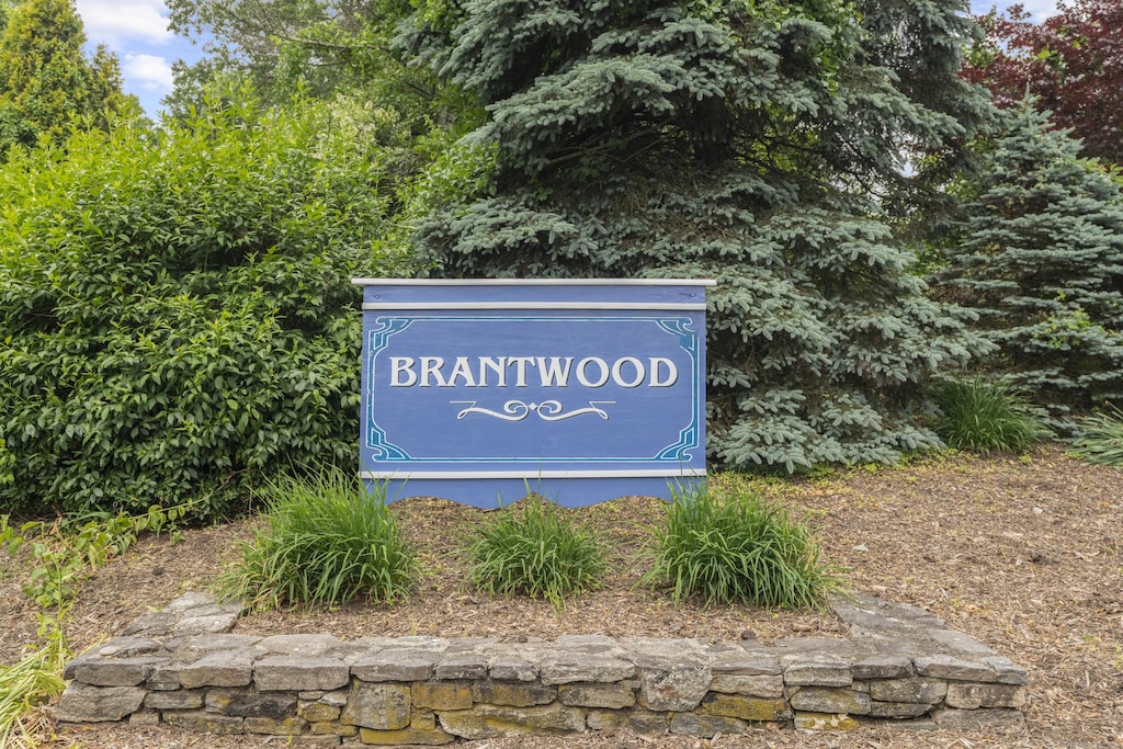 28 Brantwood Dr Unit 28, Madison, CT 06443 - photo 1
