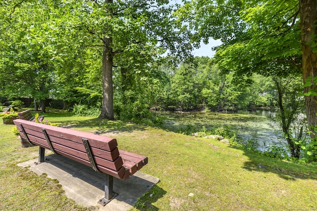 668 Glenbrook Rd Unit 9, Stamford, CT 06906 - view of home's community featuring a yard and a water view