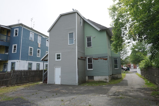 71 Martin St, Hartford, CT 06120 - rear view of property