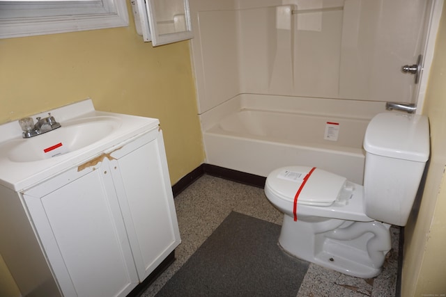 71 Martin St, Hartford, CT 06120 - full bath with vanity and tub / shower combination