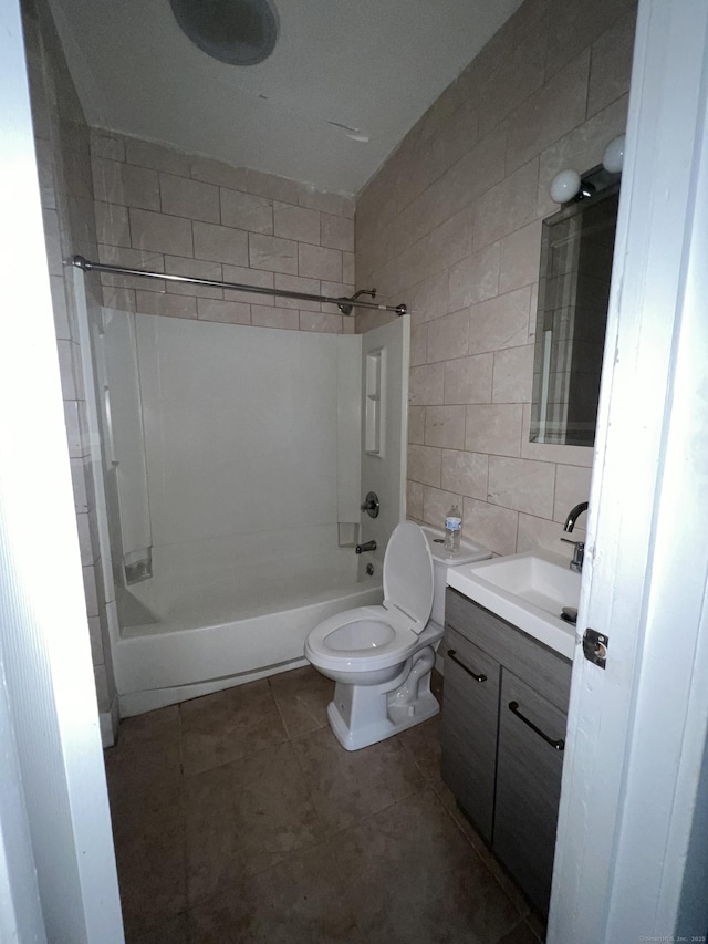 87 Blake St, New Haven, CT 06511 - full bath with tile walls, washtub / shower combination, vanity, backsplash, and tile patterned flooring