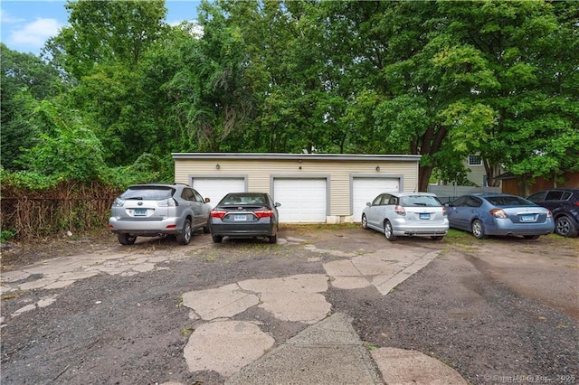 87 Blake St, New Haven, CT 06511 - view of detached garage
