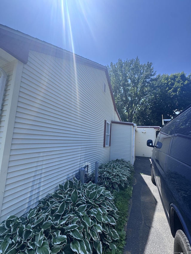 61 Naubuc Ave, East Hartford, CT 06118 - view of side of property