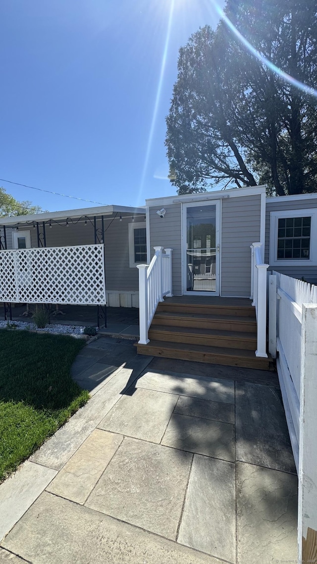 525 E Main St Trlr 23, Branford, CT 06405 - photo 1