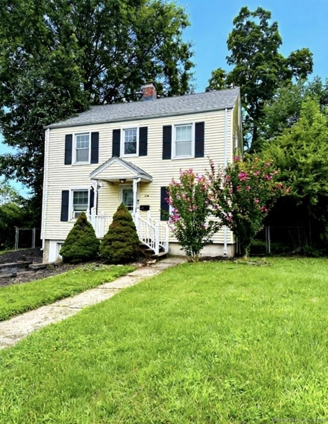 114 Fennbrook Rd, West Hartford, CT 06119 - photo 1