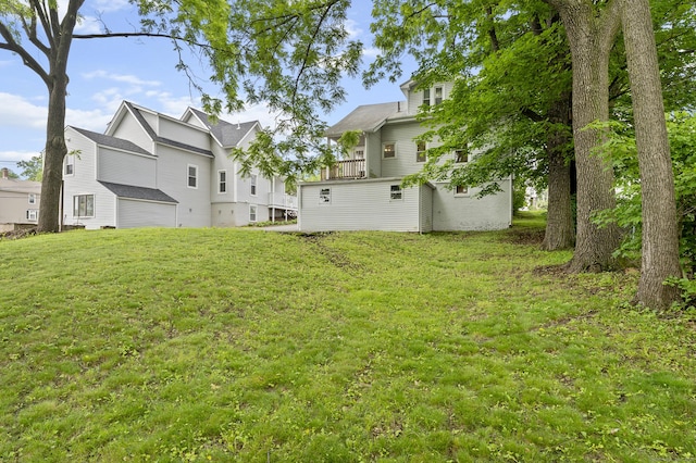 471 New Britain Rd, Berlin, CT 06037 - view of grassy yard with a residential view