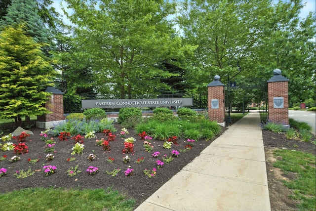 95 Lauter Ave, Windham, CT 06226 - view of community sign