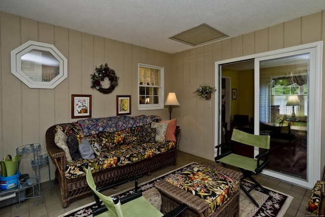 11 Oxford Dr Unit 11, Suffield, CT 06078 - tiled living room with a textured ceiling