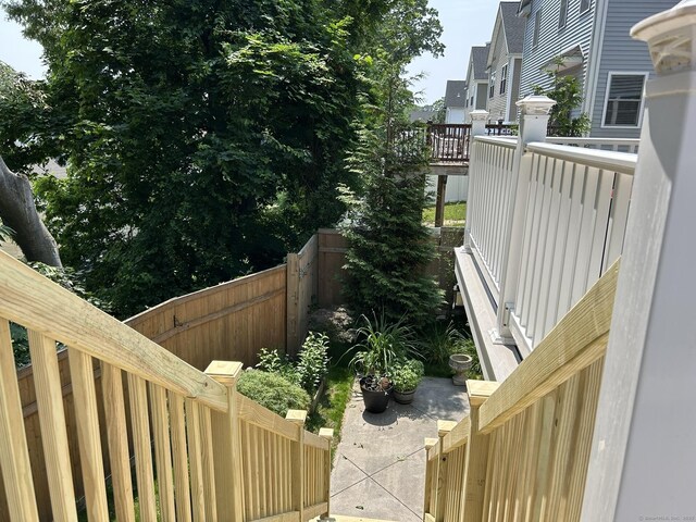 756 Hart St, Bridgeport, CT 06606 - view of yard