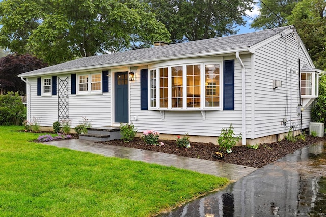 8 Edwards Rd, Old Saybrook, CT 06475 - single story home with a front lawn and a chimney