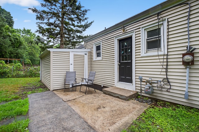 6 Crescent Dr, Danbury, CT 06810 - property entrance with a patio area