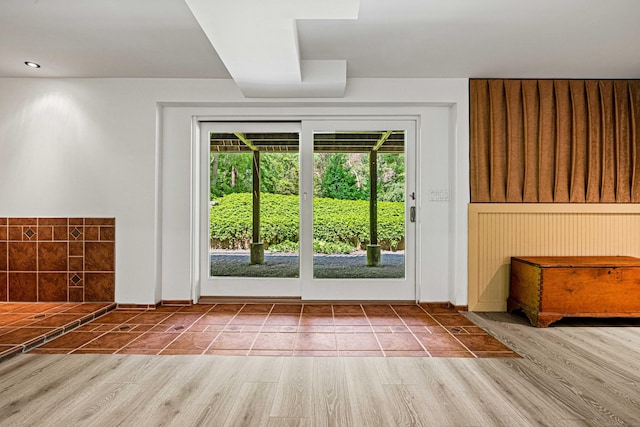 122 Old Post Rd, Old Saybrook, CT 06475 - entryway featuring wood finished floors