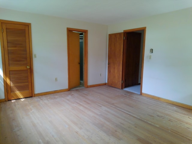 152 Old Mill Rd, Middletown, CT 06457 - empty room featuring light wood finished floors and baseboards