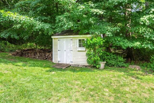 37 Woodridge Cir, New Canaan, CT 06840 - view of shed