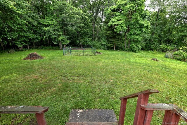 17 Brush Hill Rd, Clinton, CT 06413 - view of grassy yard