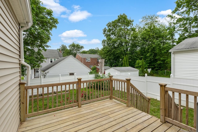 46 Dewey St, Middletown, CT 06457 - deck with a fenced backyard