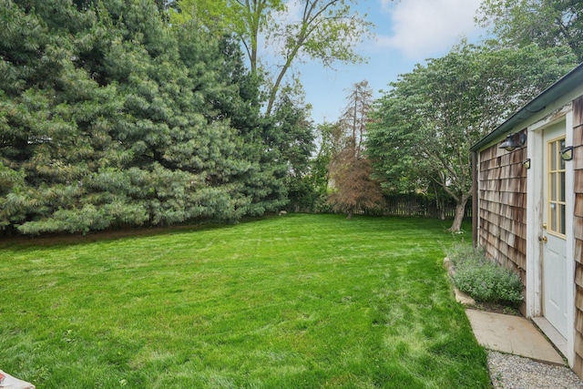 37 Cedar Crest Pl, Norwalk, CT 06854 - view of grassy yard