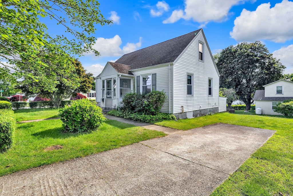 45 Louise St, Waterford, CT 06385 - photo 1