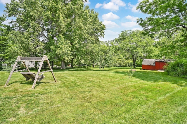 133 Savage Hill Rd, Berlin, CT 06037 - view of grassy yard featuring a shed and view of wooded area