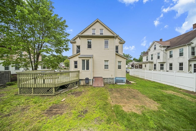 692 Enfield St, Enfield, CT 06082 - back of property with a deck