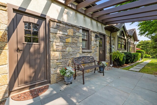 9 Cobtail Way, Simsbury, CT 06070 - view of patio featuring a pergola