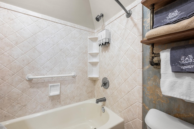 2122 Old Pond Ln Unit 2122, Norwich, CT 06360 - full bath featuring  shower combination and toilet