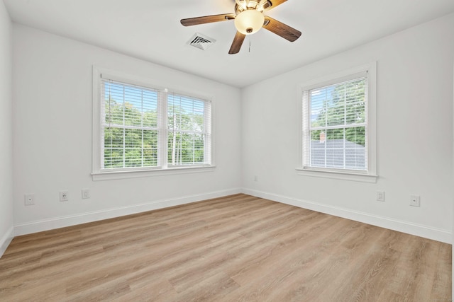 560 Laurel Hill Rd, Norwich, CT 06360 - unfurnished room featuring light wood-style floors and ceiling fan