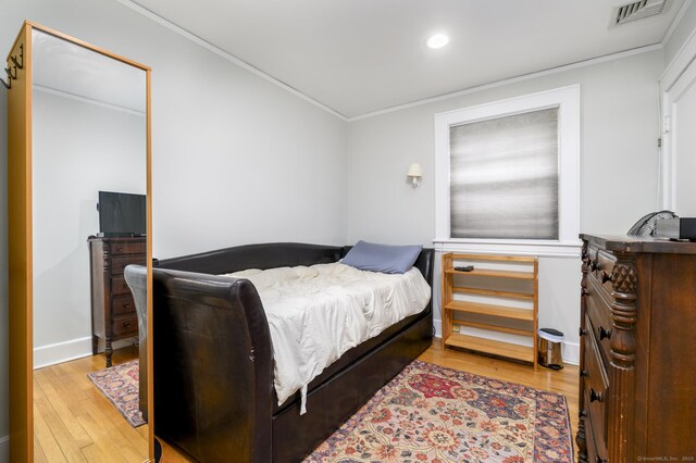 116 Knapp St, Stamford, CT 06907 - bedroom featuring wood finished floors, recessed lighting, and crown molding