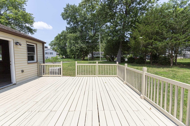 20 Sharon Dr, South Windsor, CT 06074 - wooden deck with a yard