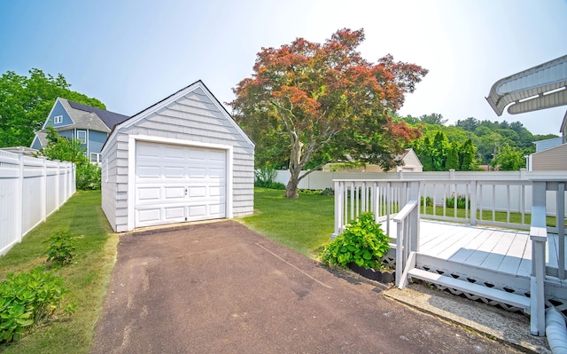 103 Saltonstall Pkwy, East Haven, CT 06512 - detached garage featuring driveway