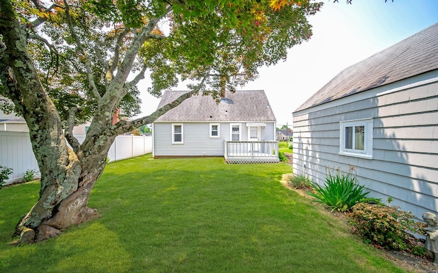 103 Saltonstall Pkwy, East Haven, CT 06512 - back of property with a wooden deck