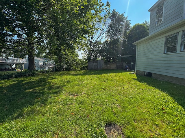 21 Garibaldi St, Watertown, CT 06779 - view of yard