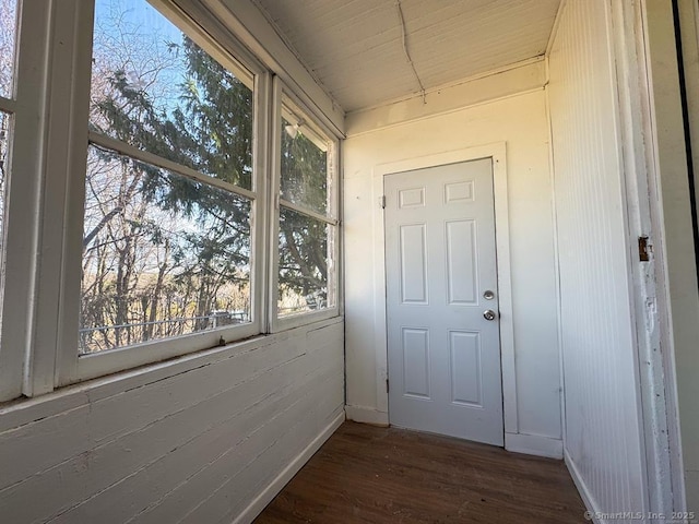 21 Garibaldi St, Watertown, CT 06779 - entryway with wood finished floors and baseboards