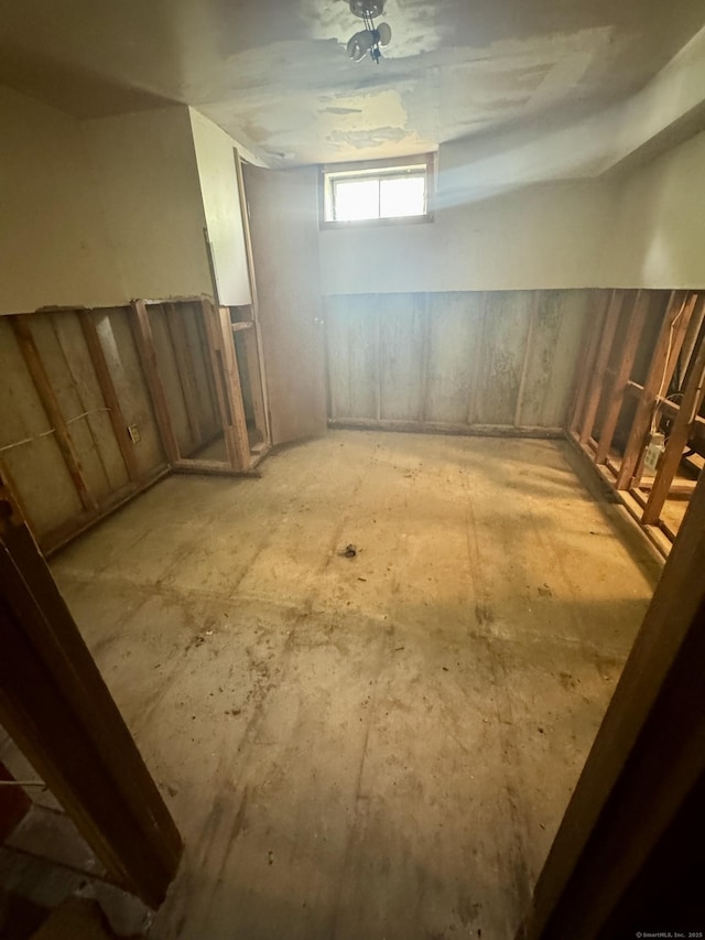 111 Hollywood Ave, Bridgeport, CT 06606 - view of basement