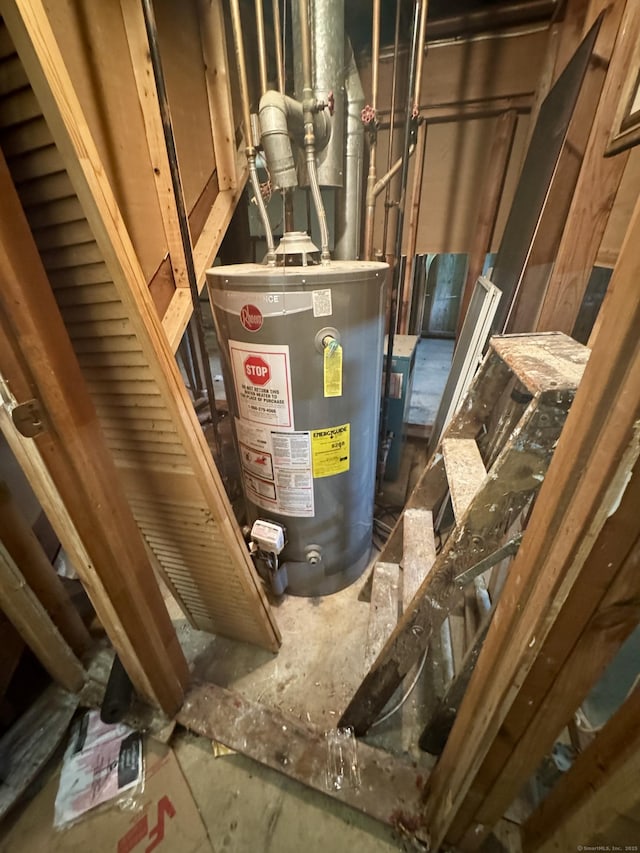 111 Hollywood Ave, Bridgeport, CT 06606 - utilities with water heater