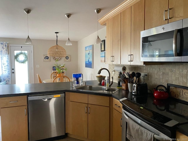 175 W Walk Unit 175, West Haven, CT 06516 - kitchen with appliances with stainless steel finishes, a peninsula, decorative backsplash, and pendant lighting