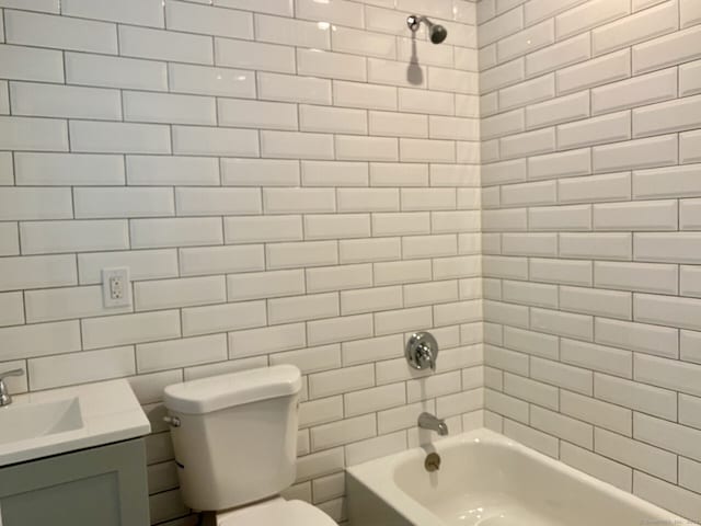 218 Charles St, Waterbury, CT 06708 - bathroom featuring vanity and shower / bath combination