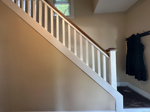 813 Russell St, New Haven, CT 06513 - view of stairs