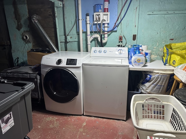 813 Russell St, New Haven, CT 06513 - laundry room with independent washer and dryer