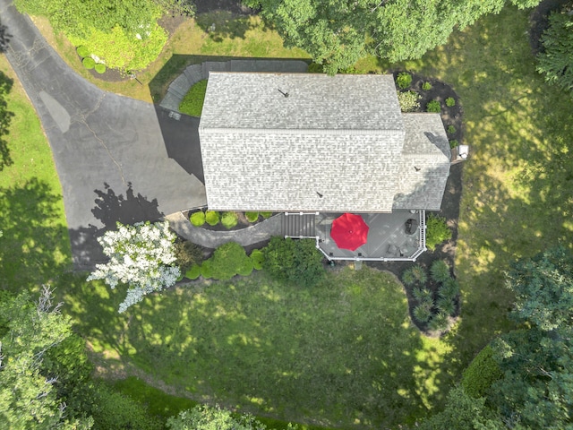 31 Country Way, Madison, CT 06443 - aerial view of property and surrounding area