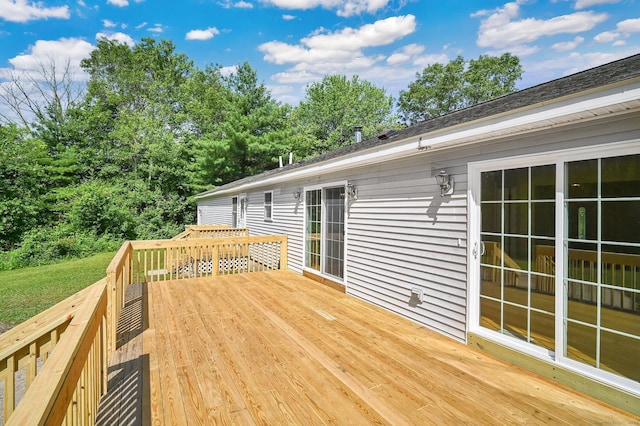 125 E Old Route 6, Hampton, CT 06247 - view of wooden deck